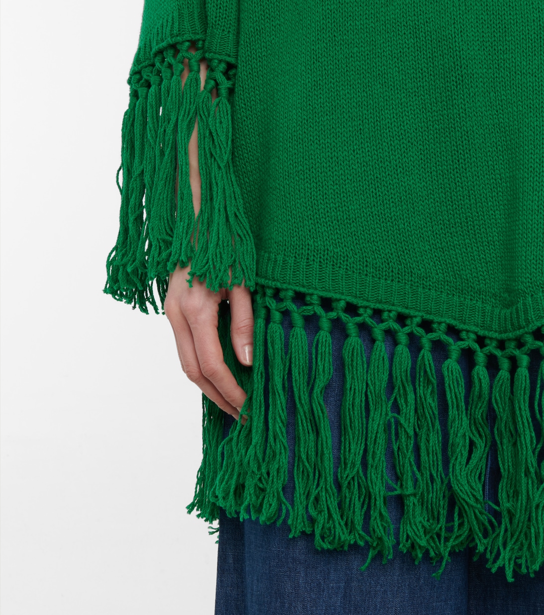 Poncho in lana vergine con frange | Valentino