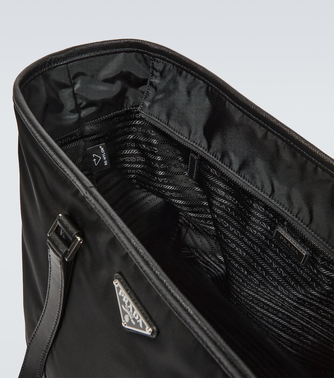 Tote aus Re-Nylon mit Leder | Prada