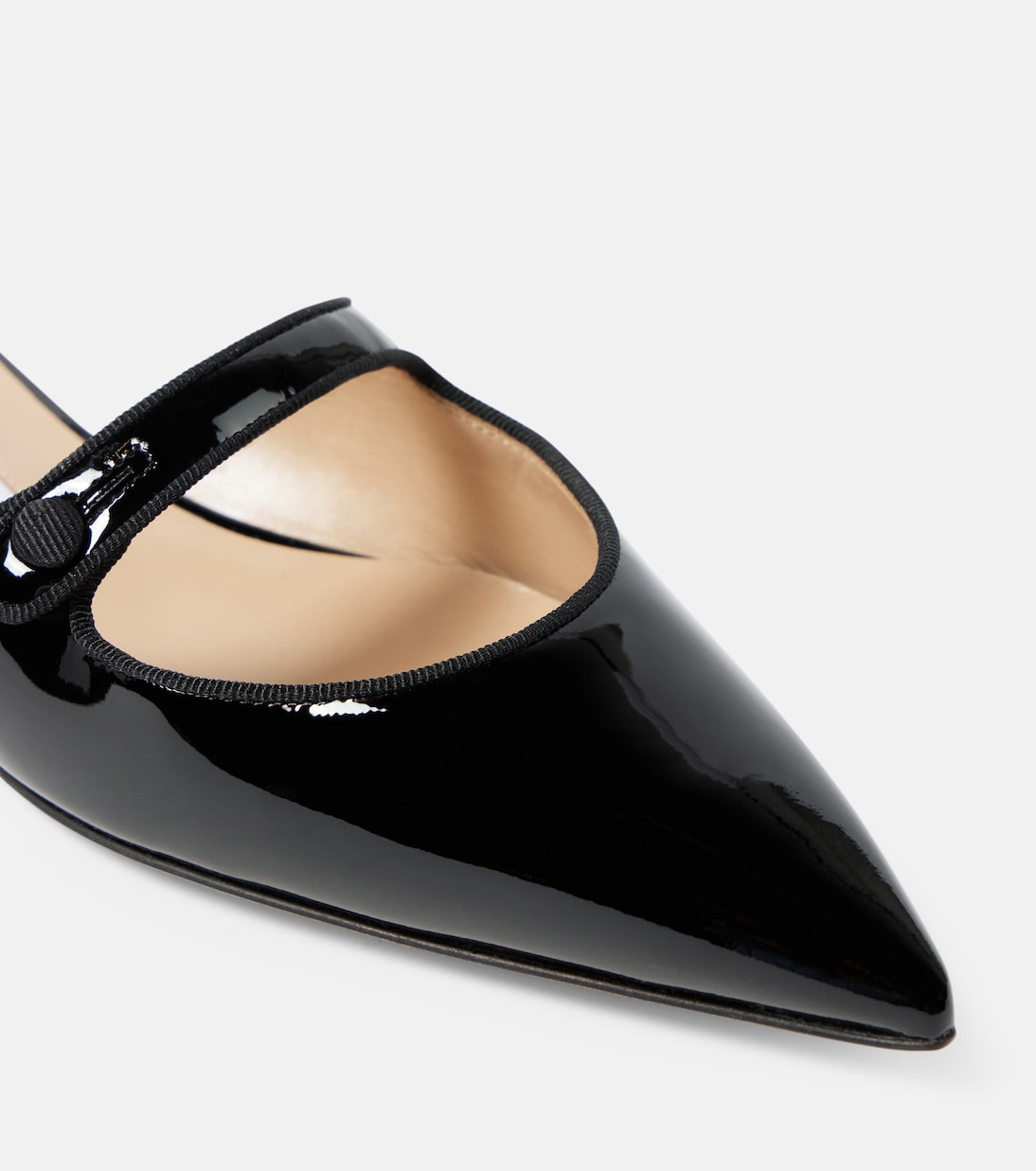 Mules Camparimu in vernice | Manolo Blahnik