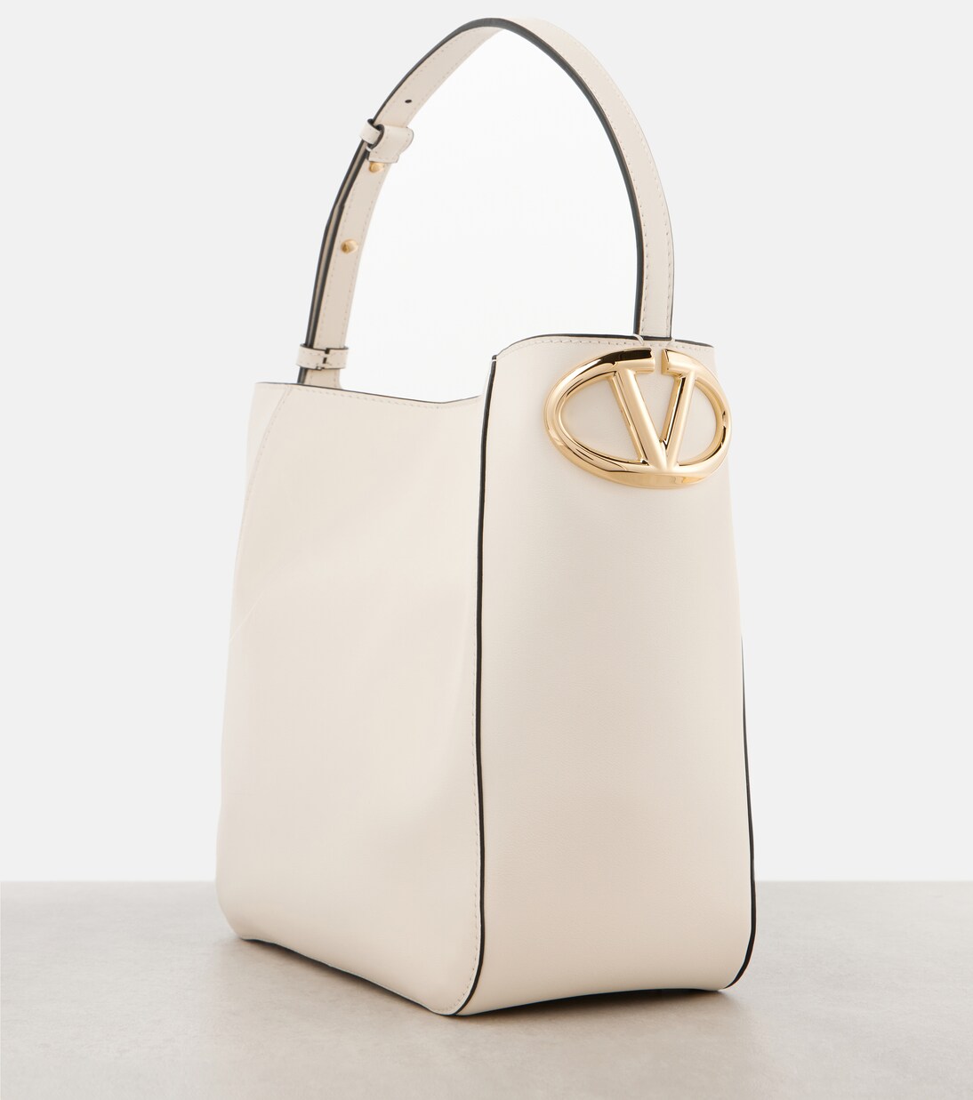 Valentino bucket bag large hotsell
