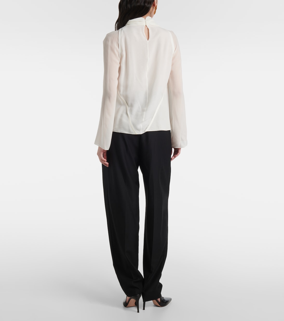 Top in seta con collo alto e drappeggio, by Altuzarra