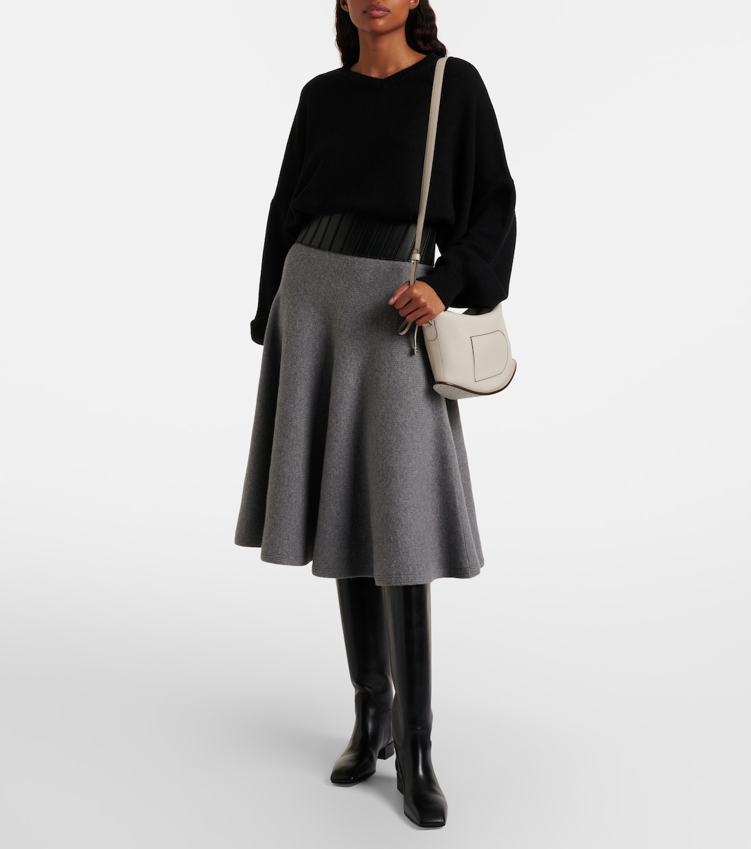 Pin Swing Medium leather shoulder bag | Delvaux