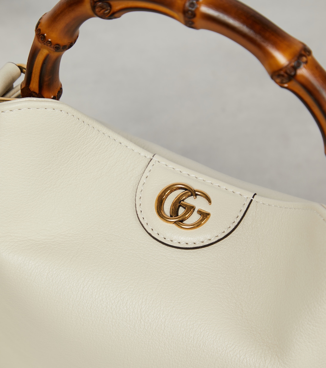 Borsa a spalla Gucci Diana Small in pelle | Gucci