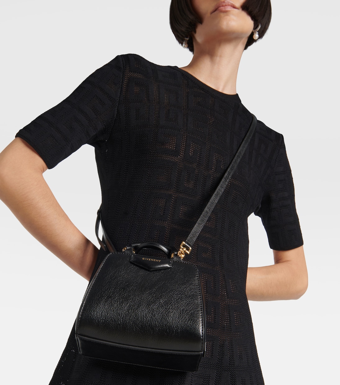 Antigona Cube Nano leather tote bag | Givenchy