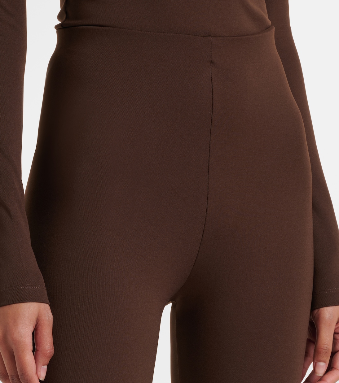 Calze opache serali per giovani alla moda di WARDROBE.NYC