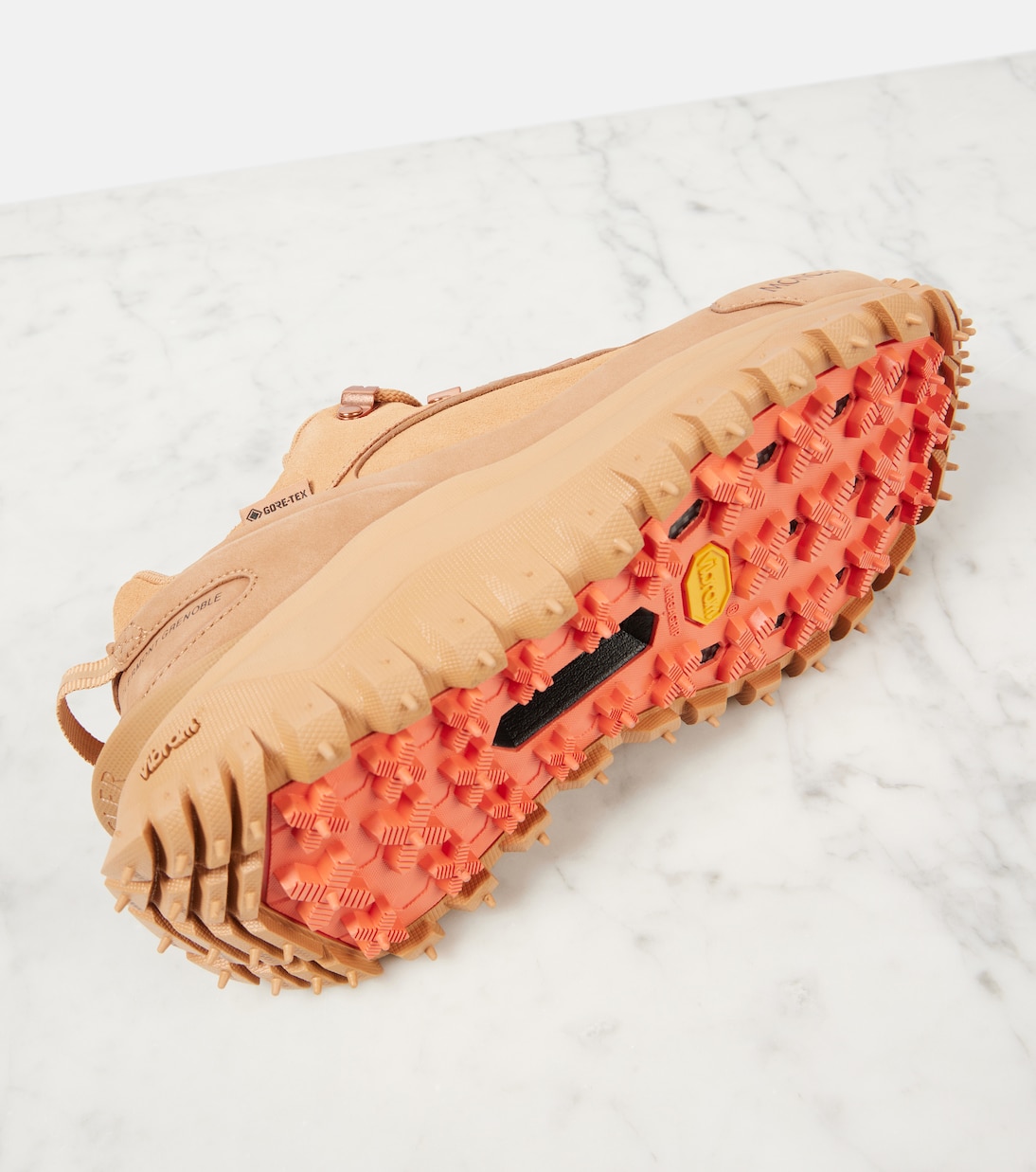 Scarpe da ginnastica in pelle Moncler Trailgrip Apex per stile giovane e dinamico