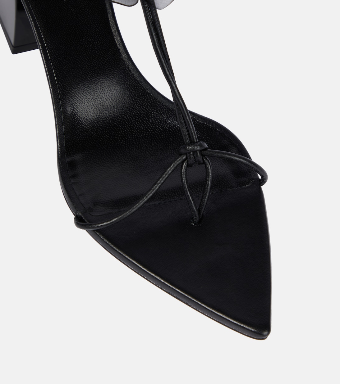 Tongs en cuir | Nensi Dojaka