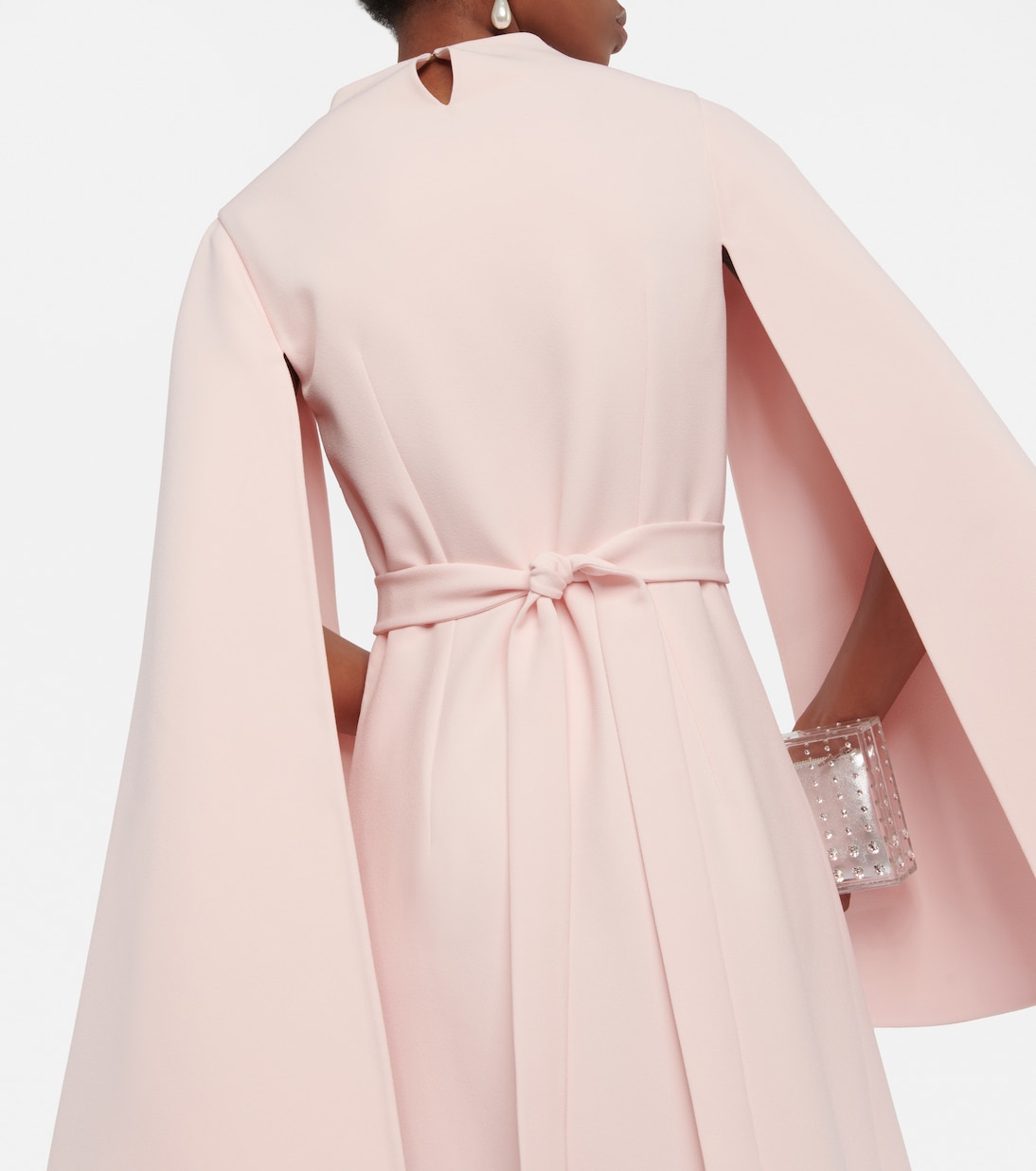 Vestido de fiesta de crepé con capa | Safiyaa