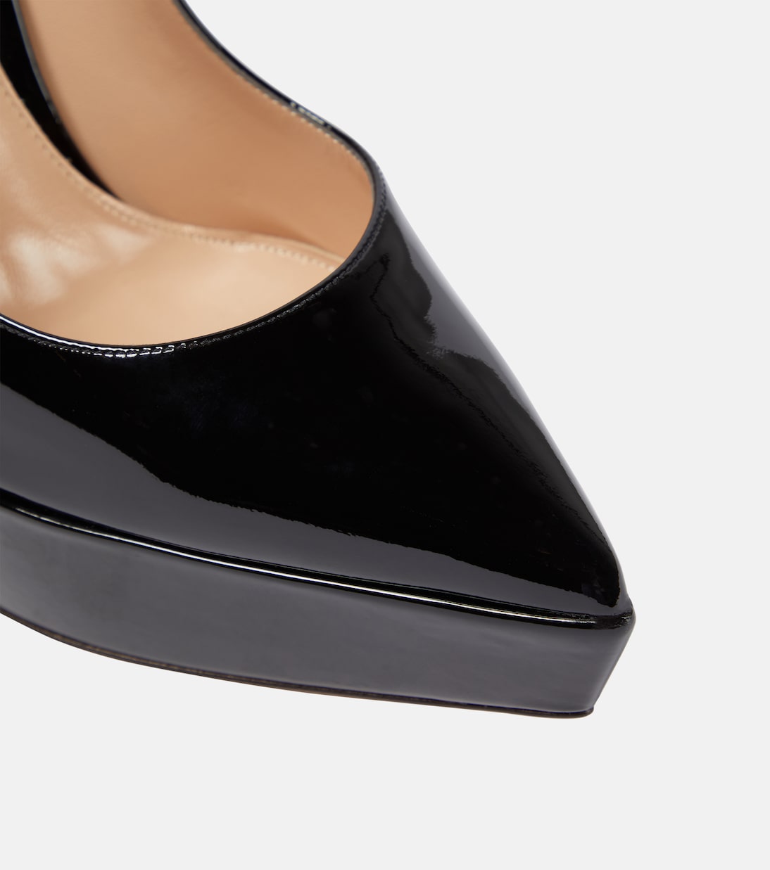 Pumps con plateau in vernice | Gianvito Rossi
