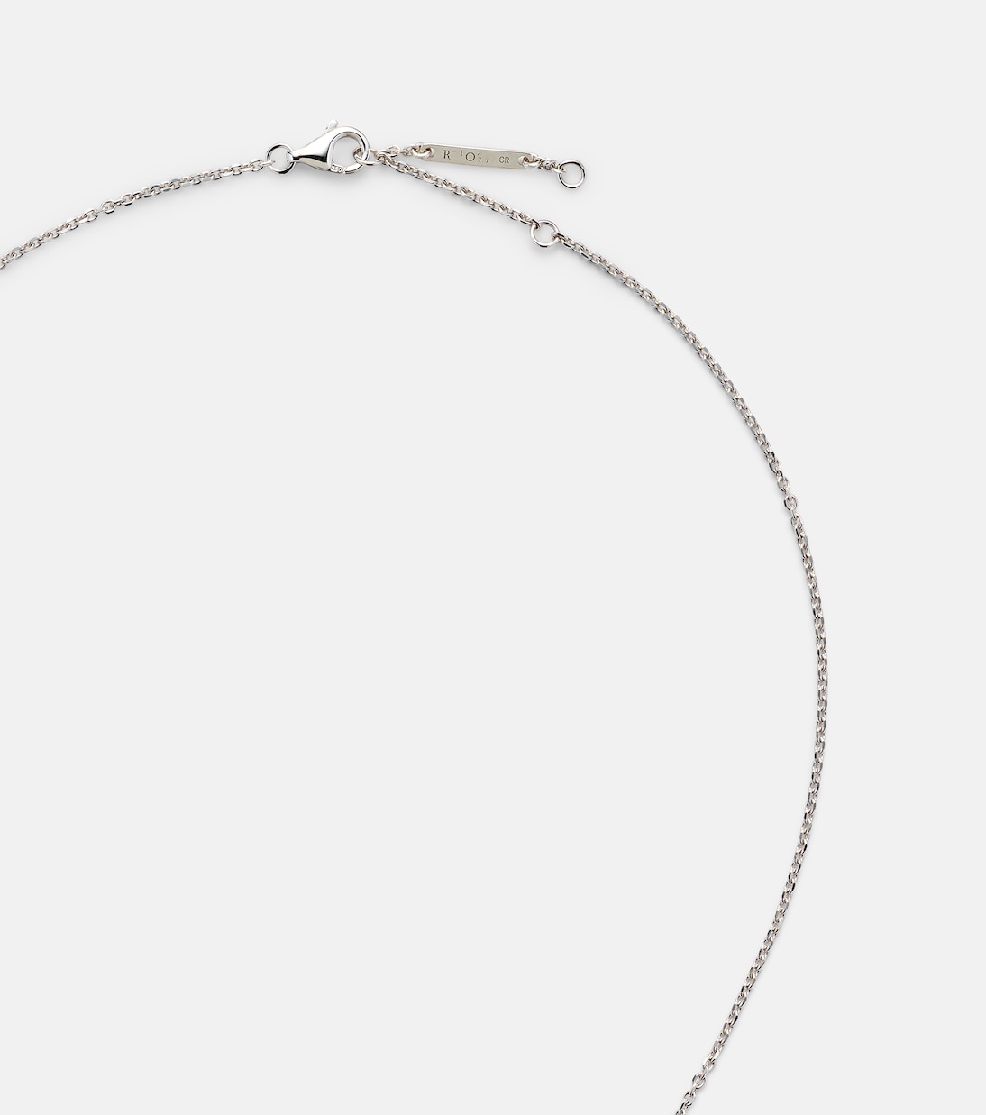 Collana in oro bianco 18kt con pendente Serti e dettagli diamantati, stile giovane e raffinato