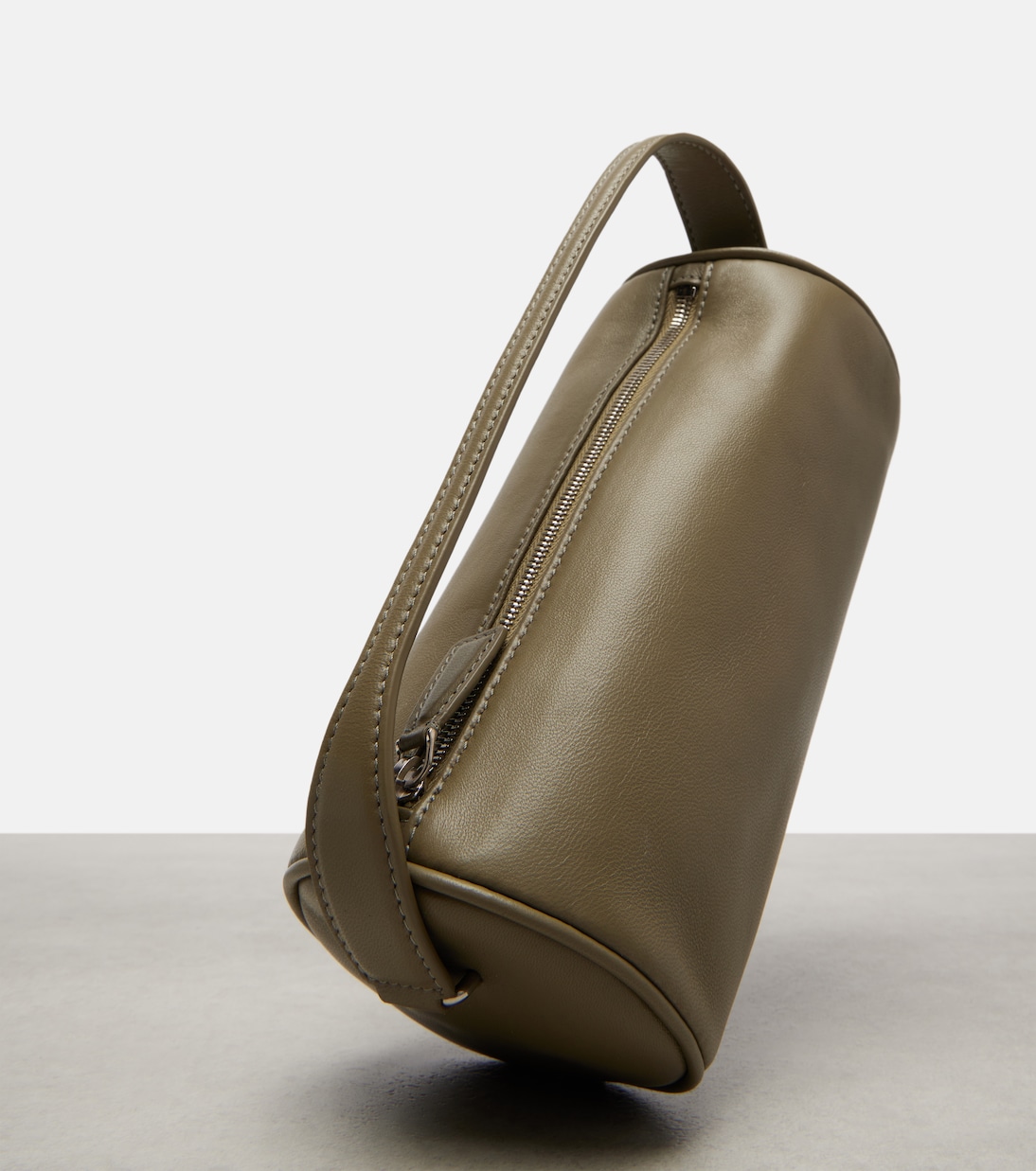 Round 90's leather tote bag | The Row
