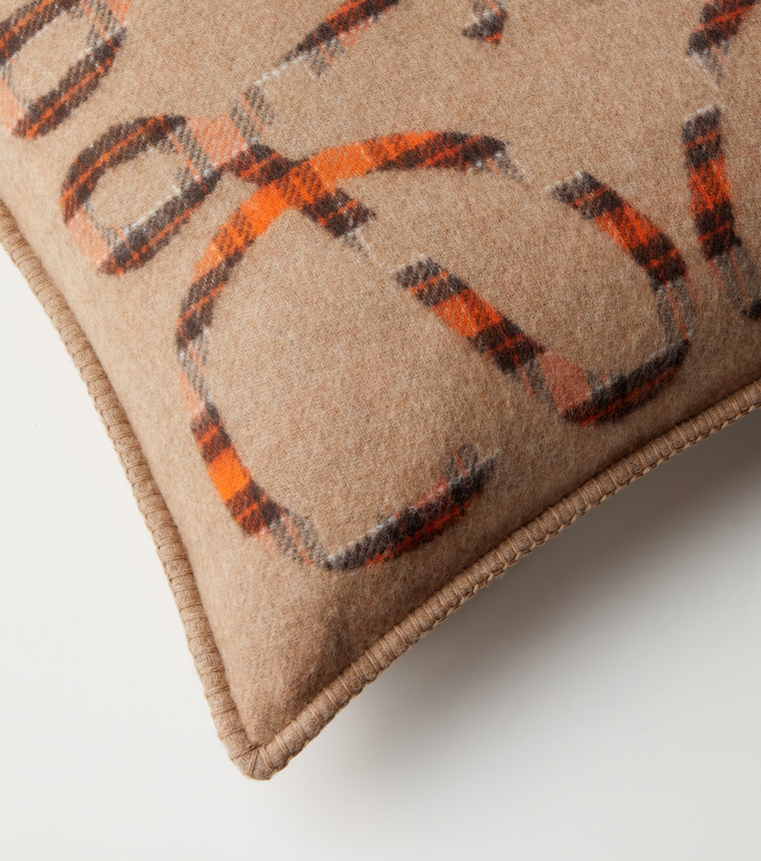 Anagram wool and cashmere cushion | Loewe