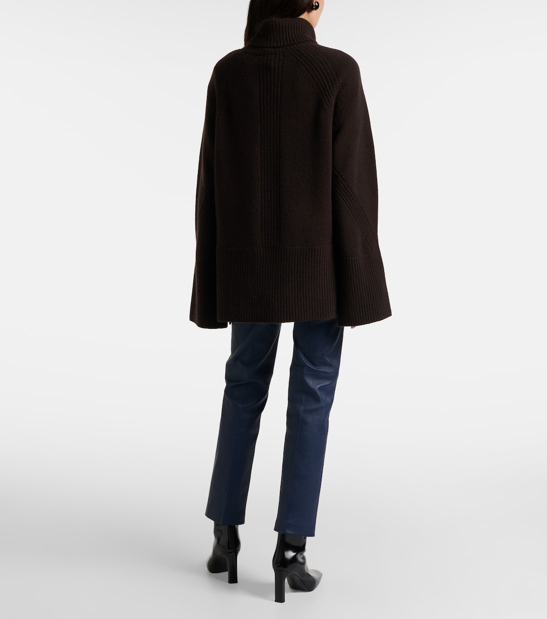 Loftus cashmere turtleneck sweater | Joseph