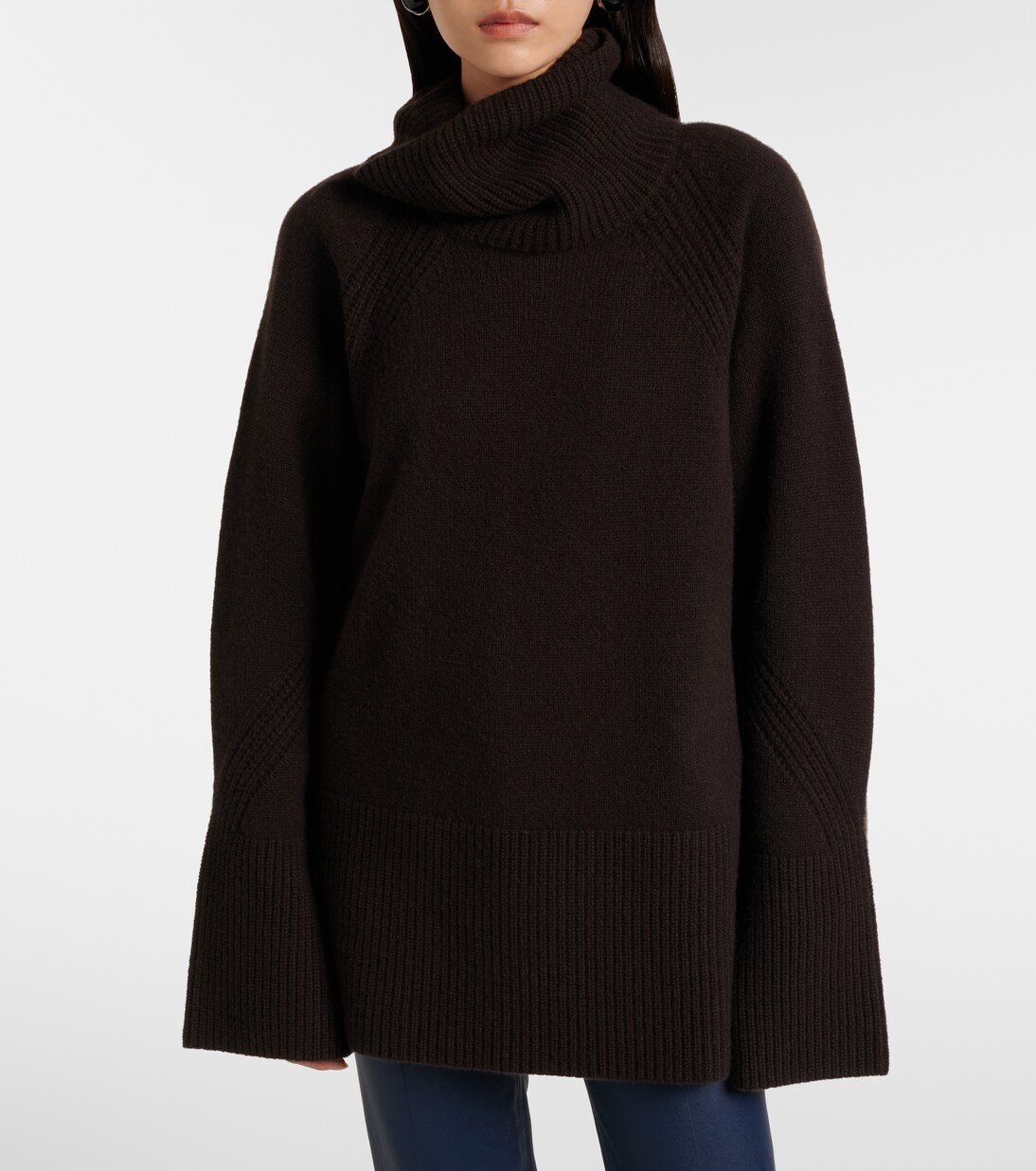 Loftus cashmere turtleneck sweater | Joseph
