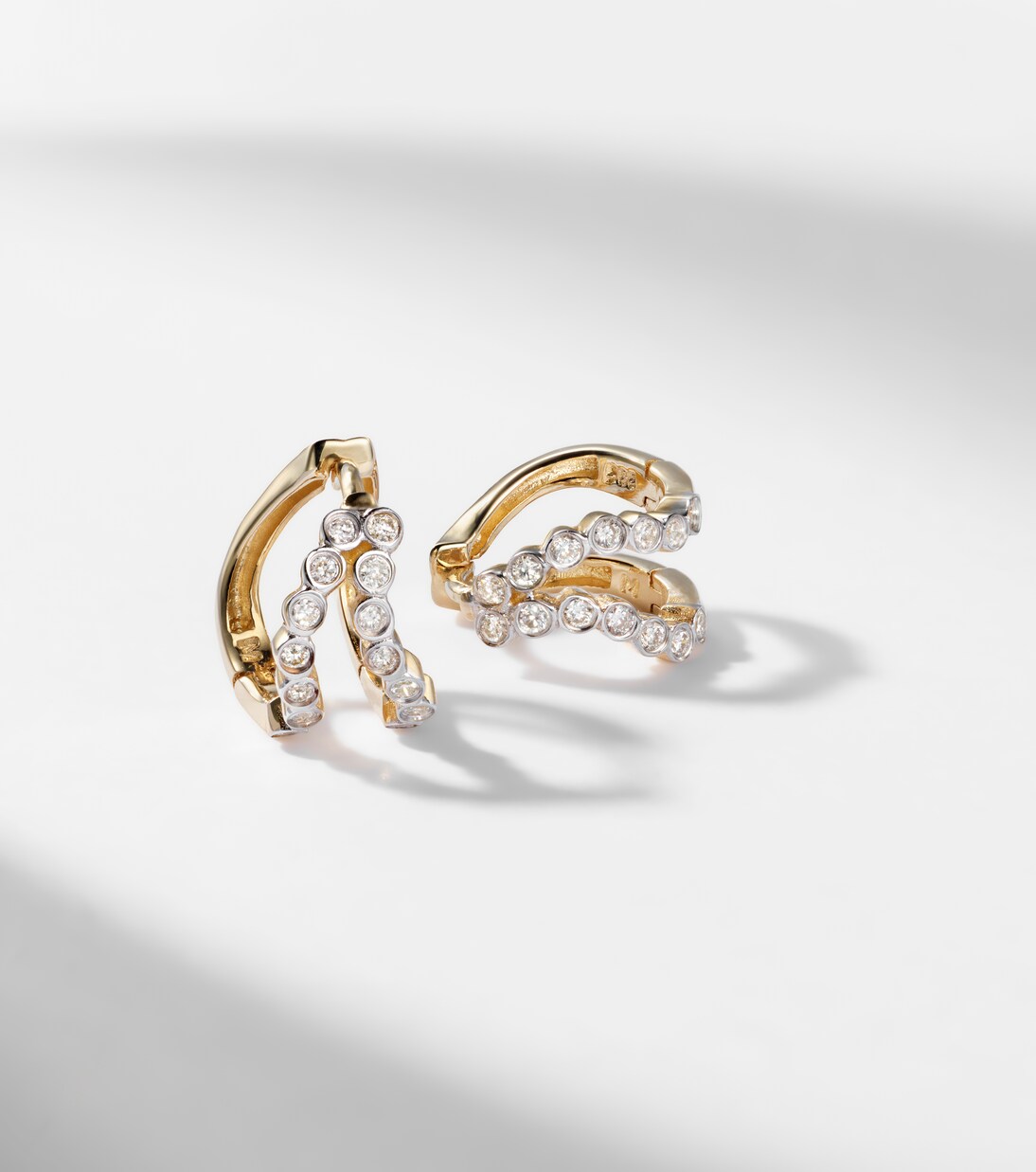 Boucles d'oreilles en or 14 ct (585/1000) avec diamants | Mateo