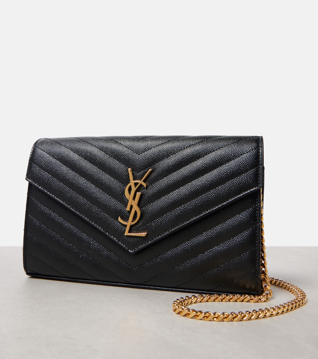 Portefeuille à chaîne Cassandre matelassé en cuir | Saint Laurent