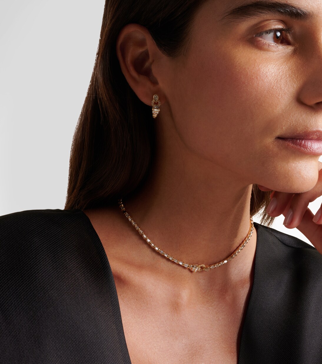 Serpentine 18kt gold necklace with diamonds and garnet | Shay Jewelry