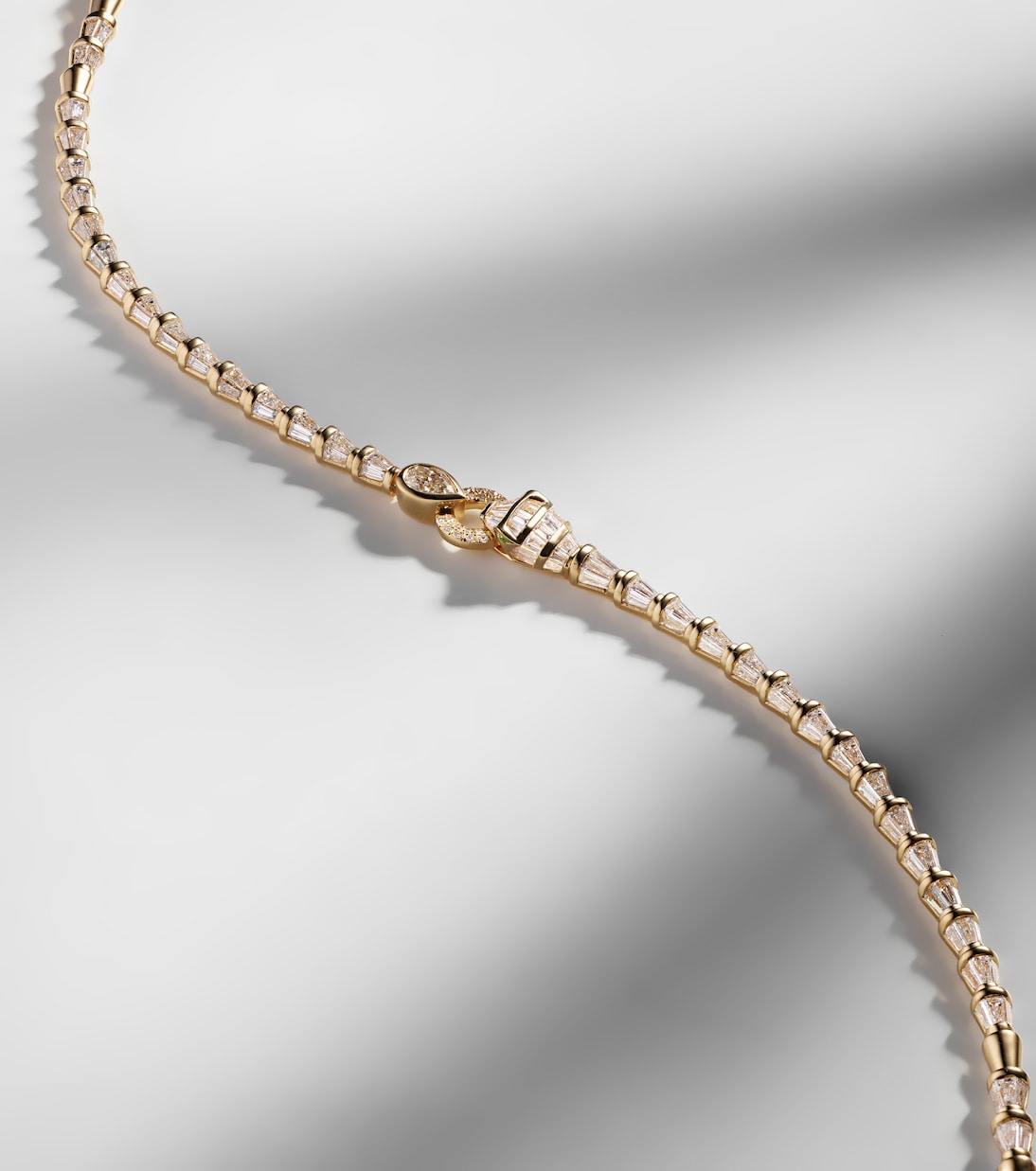 Serpentine 18kt gold necklace with diamonds and garnet | Shay Jewelry