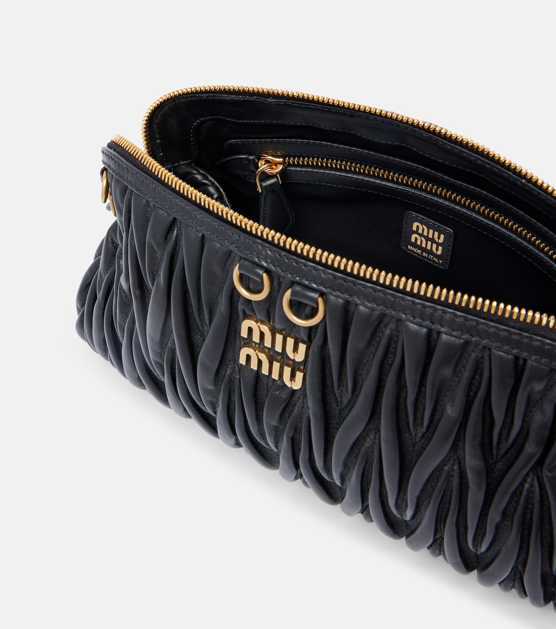 Matelassé leather clutch | Miu Miu