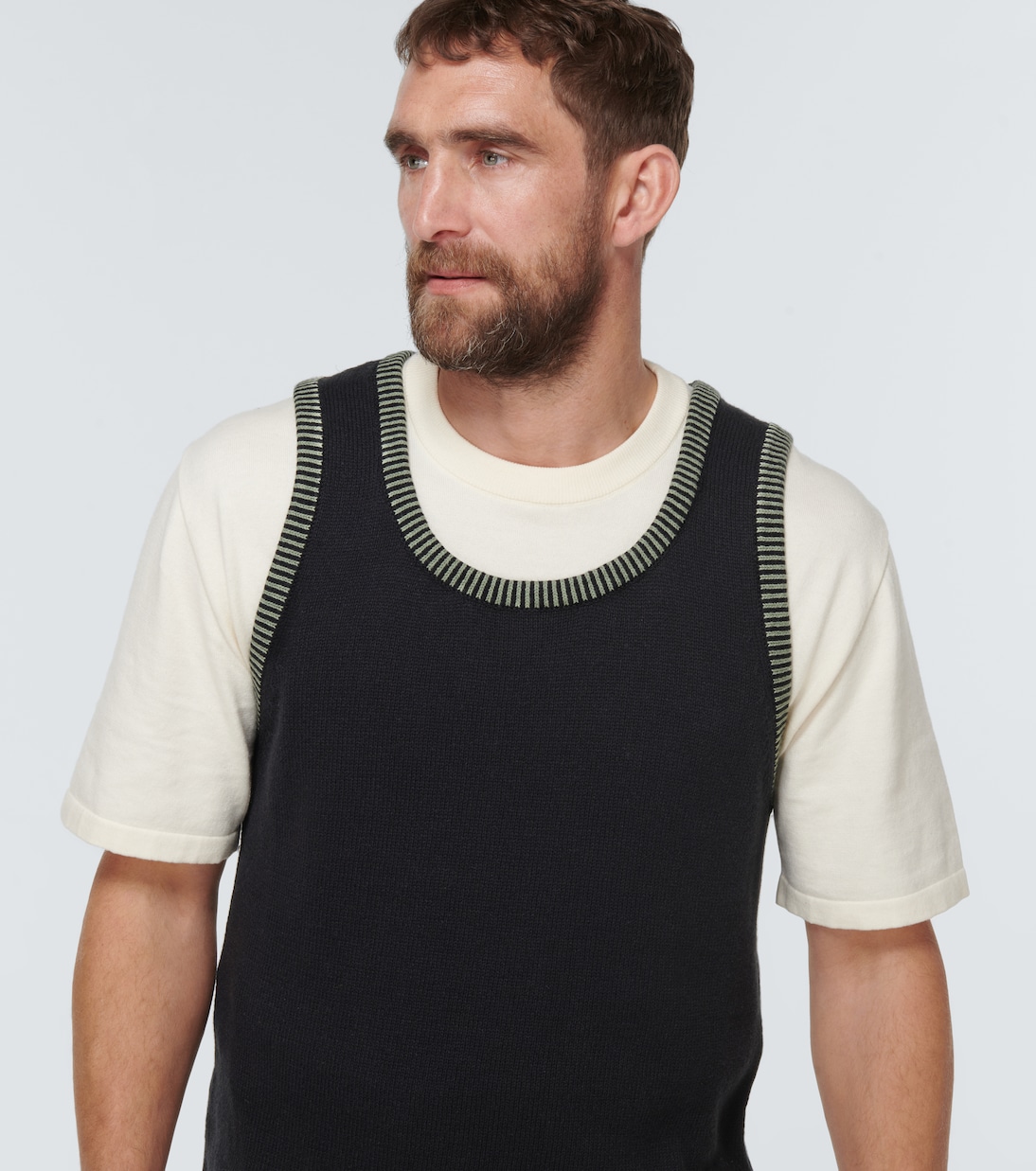 Sleeveless knitted top | Commas