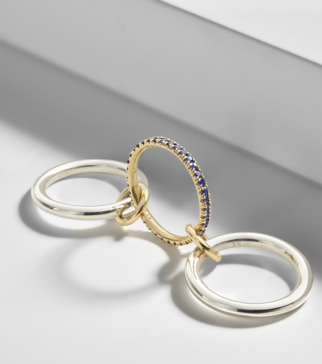 Bague Libra en argent sterling, or 18 ct et saphirs | Spinelli Kilcollin