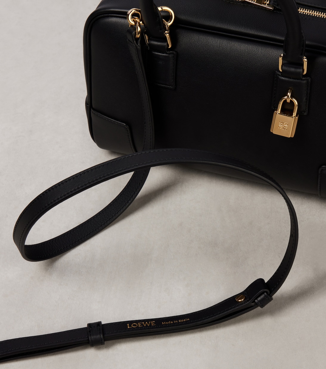 Tote Amazona 23 aus Leder | Loewe