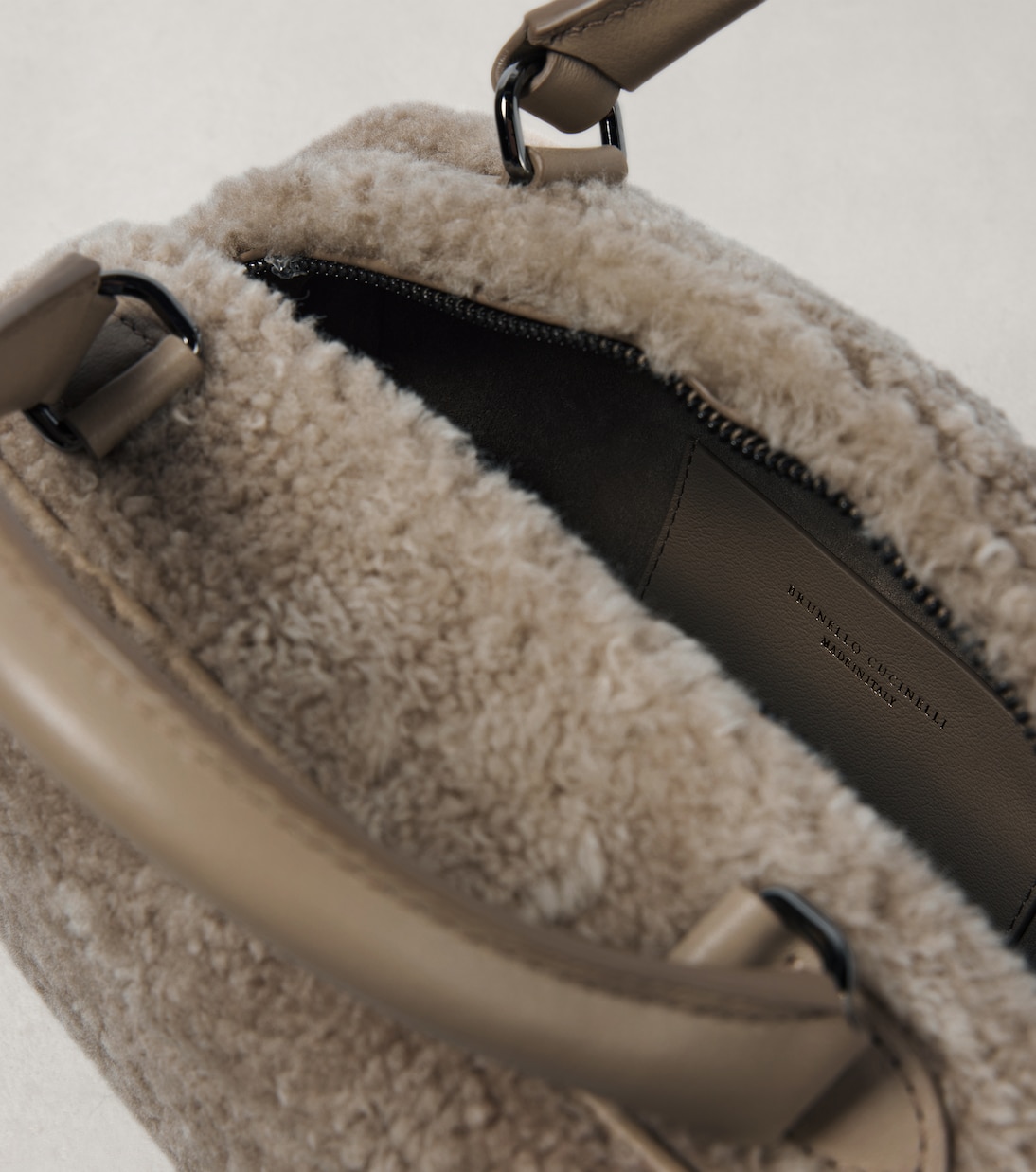 Borsa in shearling con pelle | Brunello Cucinelli