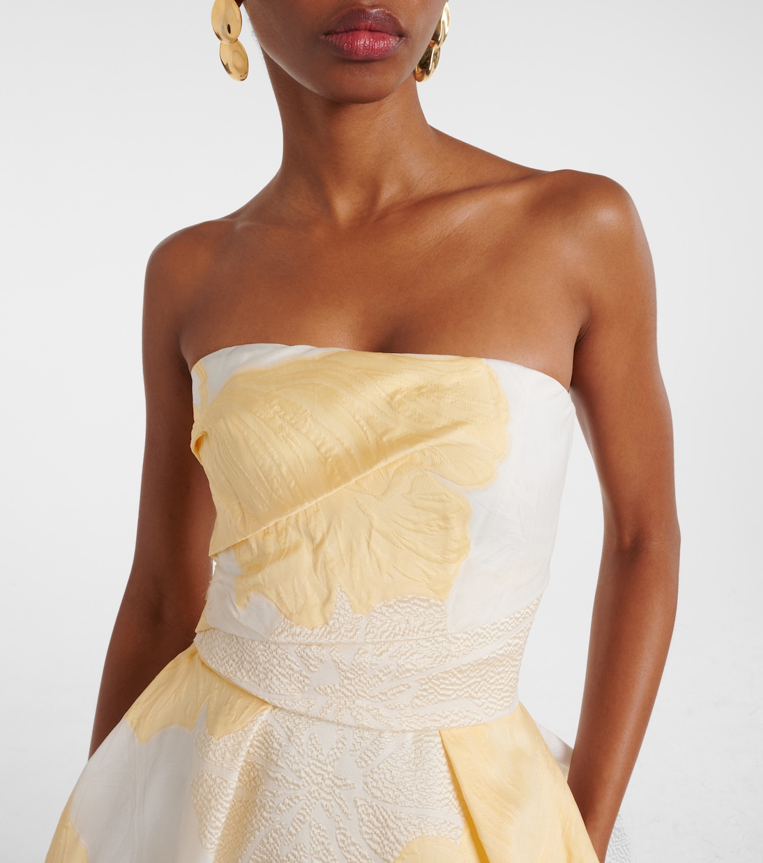 First Delivery strapless gown | Monique Lhuillier