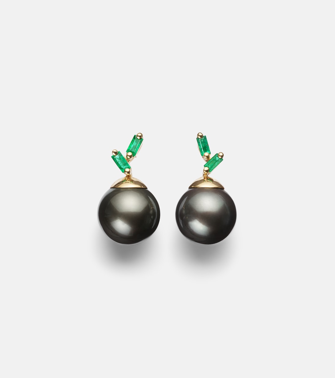 One Of A Kind 18kt gold earrings with emeralds and pearls | Suzanne Kalan