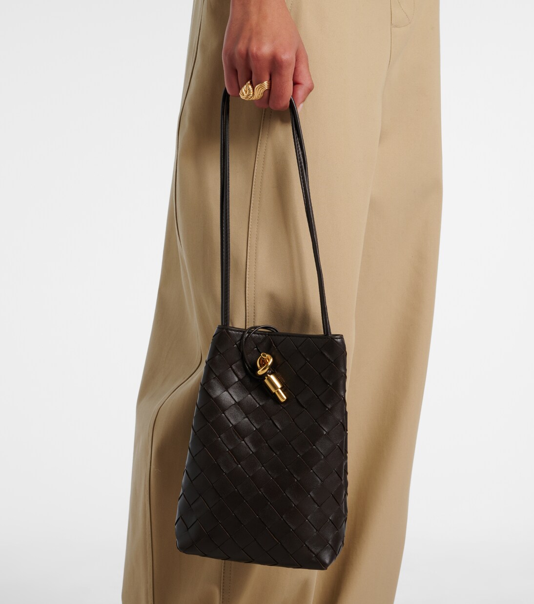 Andiamo Intrecciato leather phone pouch | Bottega Veneta