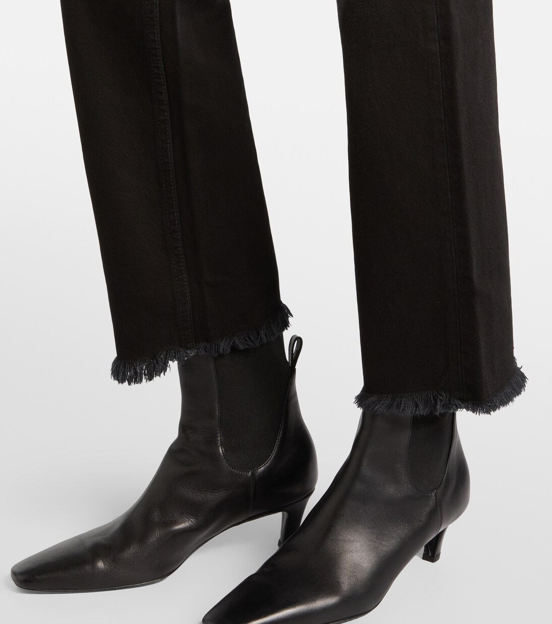 Jeans rectos con efecto desgastado | Toteme