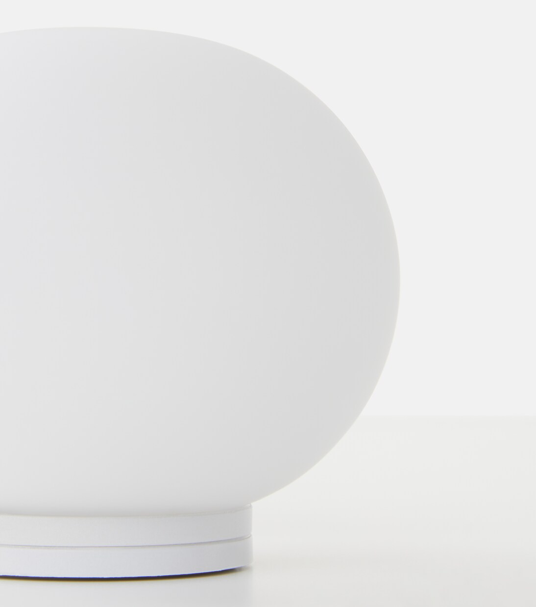 Mini Glo-Ball Table lamp by Jasper Morrison, US plug | Flos