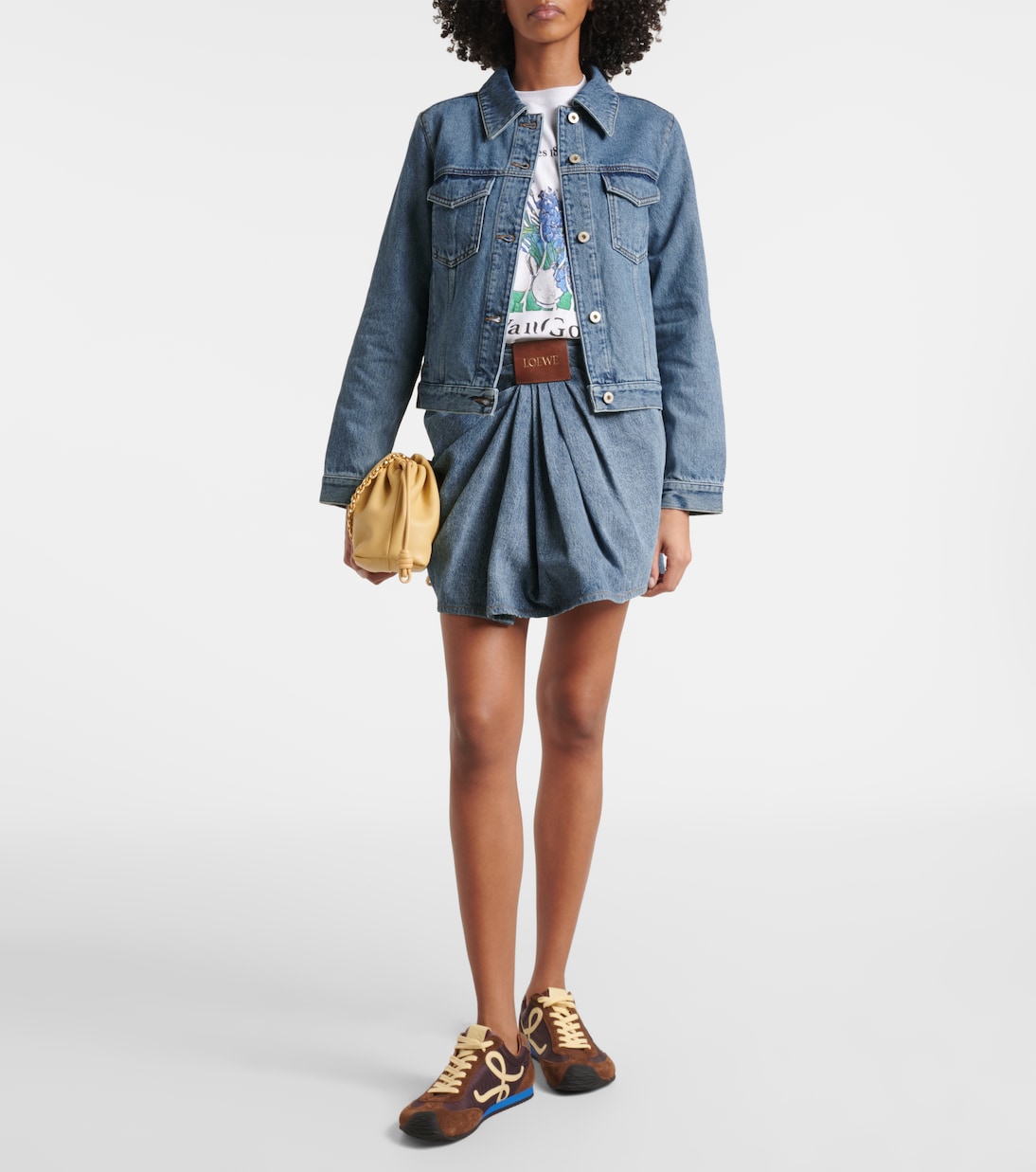 Chaqueta de Denim Estilo Joven con Detalles Únicos de Loewe