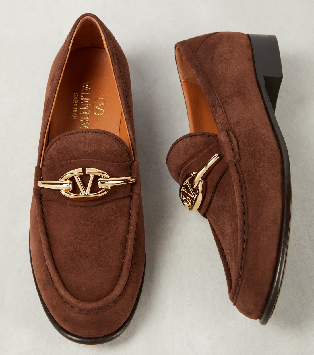 Mocassins VLogo Gate en daim | Valentino Garavani