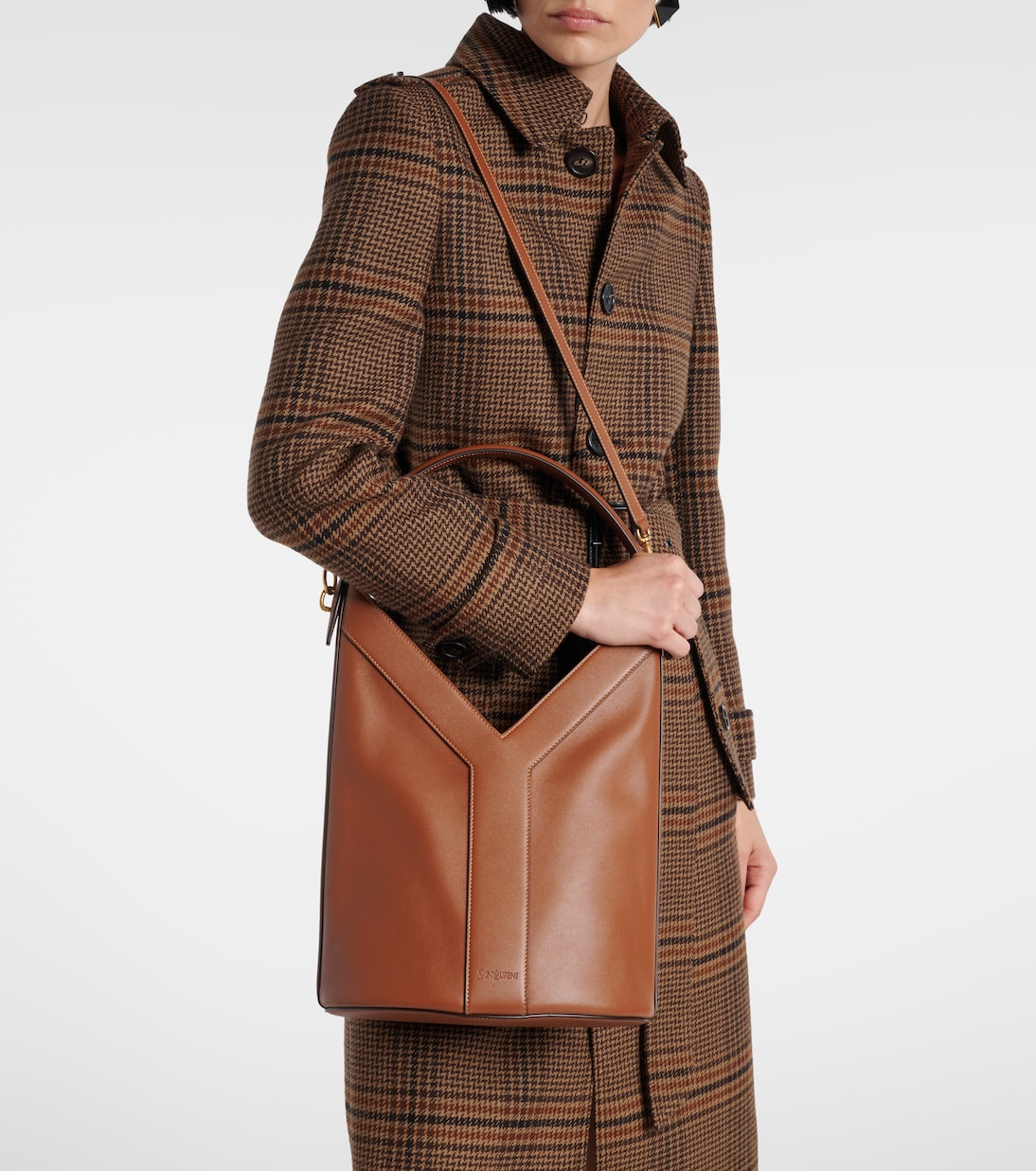 Sac seau Y en cuir | Saint Laurent
