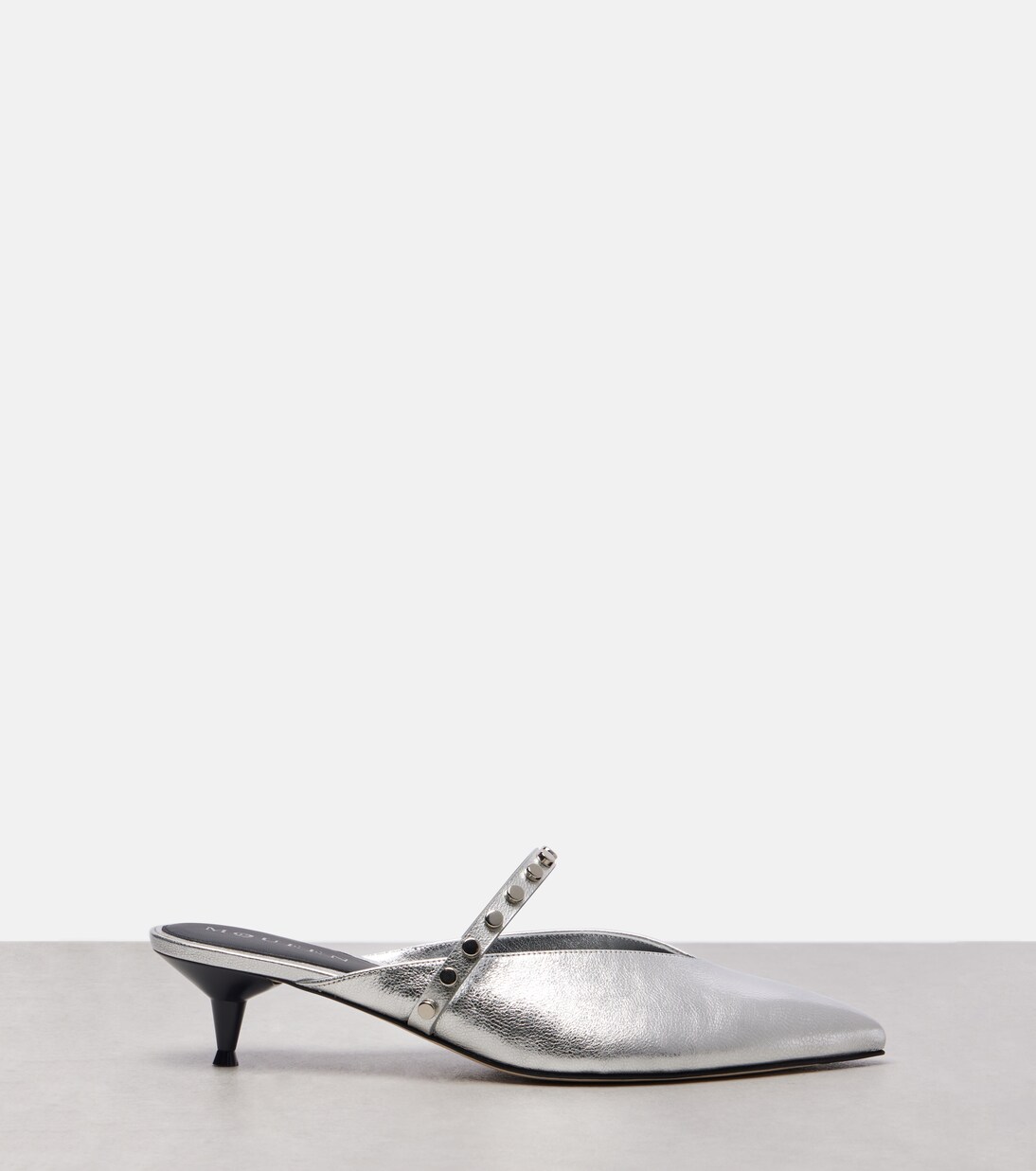 Verzierte Pantoletten aus Metallic-Leder | McQueen