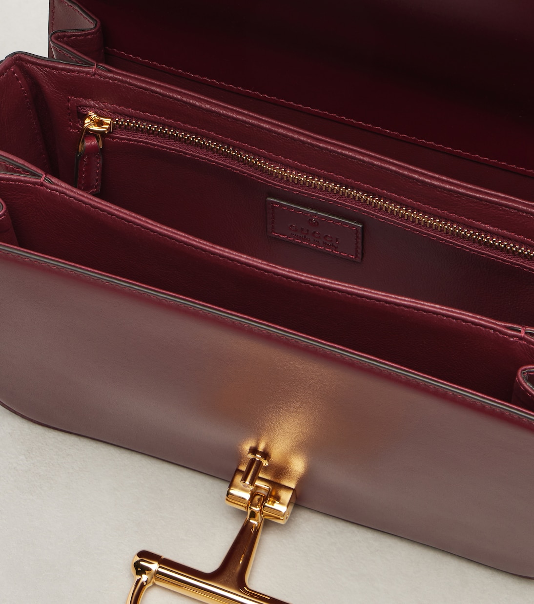 Siena皮革斜挎包 | Gucci