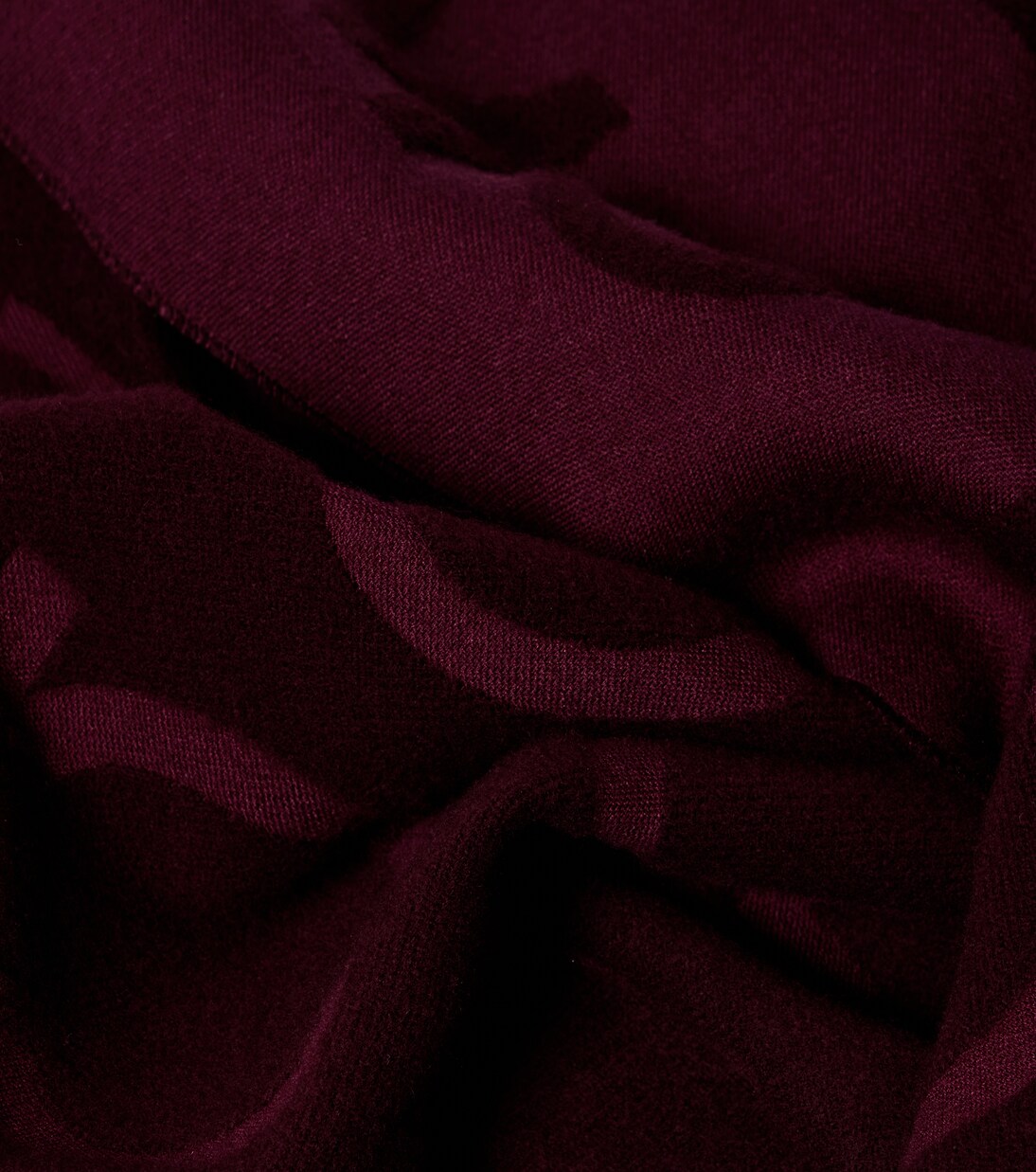 Gancini wool and silk jacquard scarf | Ferragamo