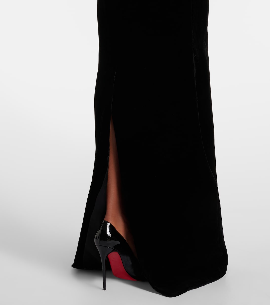 Robe longue bustier en velours à plumes | The New Arrivals Ilkyaz Ozel