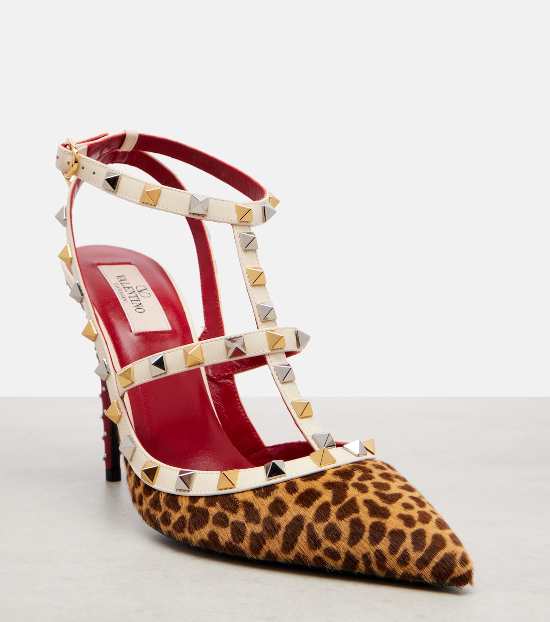 Salones Rockstud 100 de pelo de becerro | Valentino Garavani