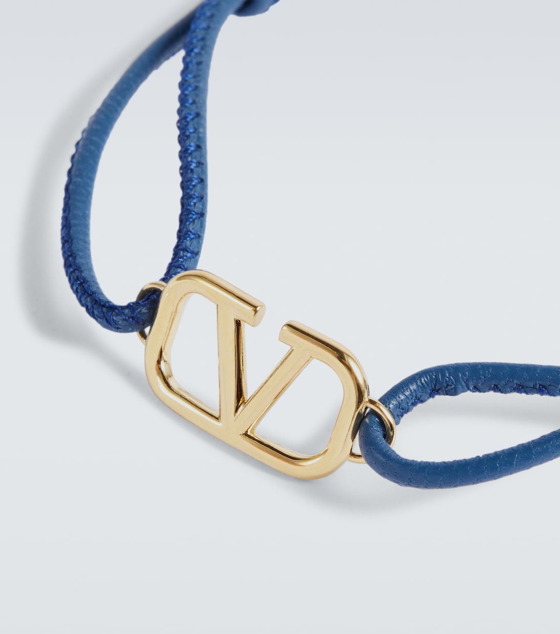 VLogo Signature leather bracelet | Valentino Garavani