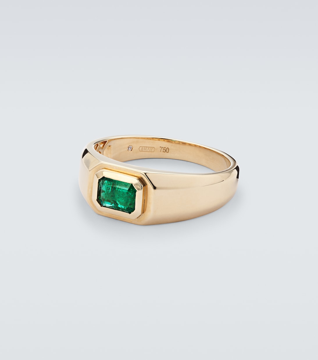 Champion 18kt gold ring with emerald | Shay Jewelry