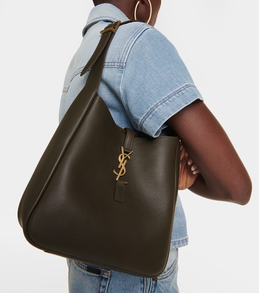 Le 5 à 7 Small leather shoulder bag | Saint Laurent