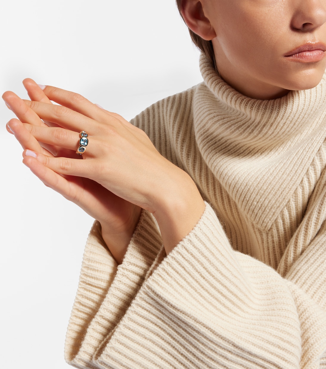 Ring Marnie aus 14kt Gelbgold mit Topas | Robinson Pelham