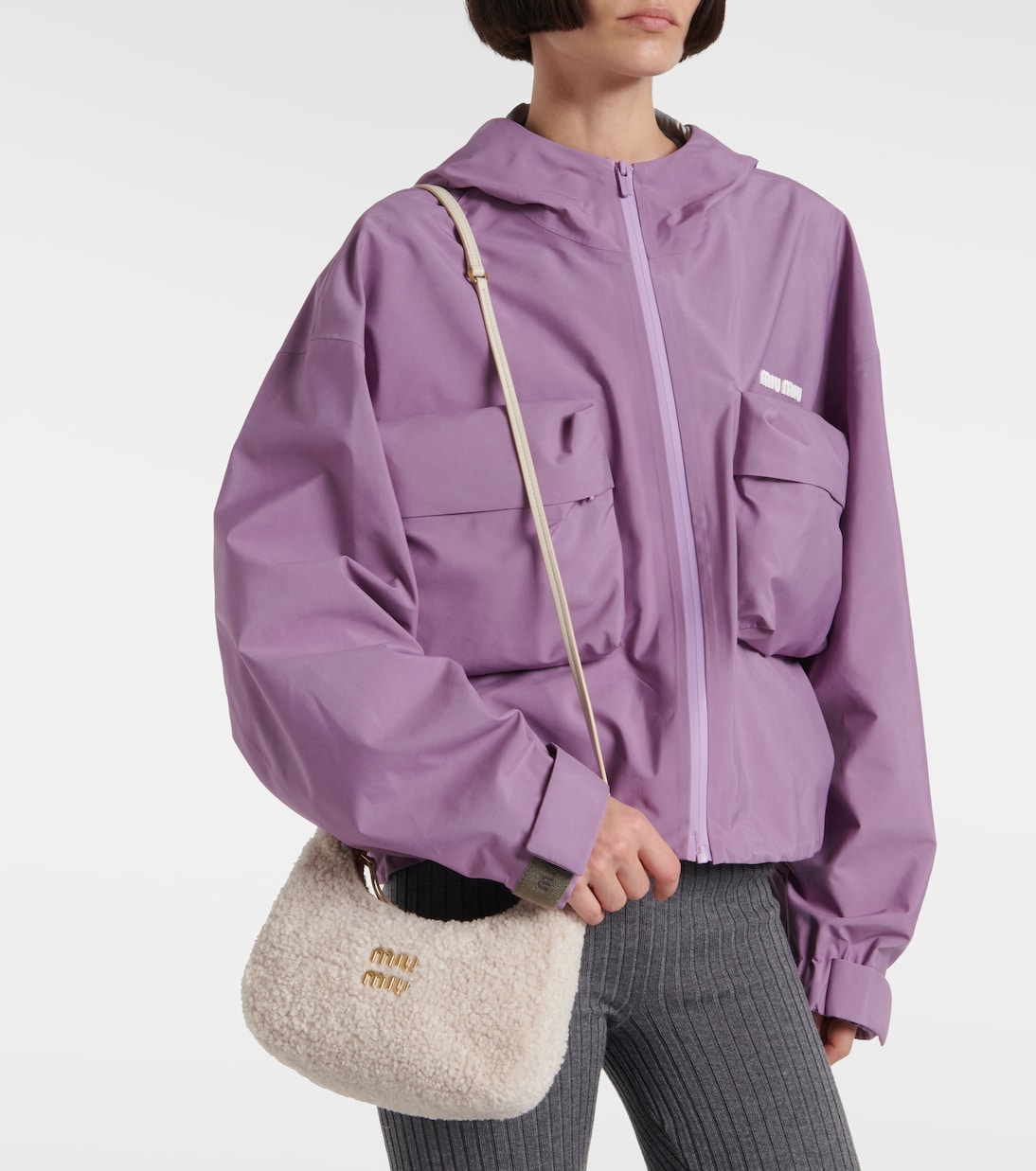 Borsa a spalla Wander Small in shearling | Miu Miu