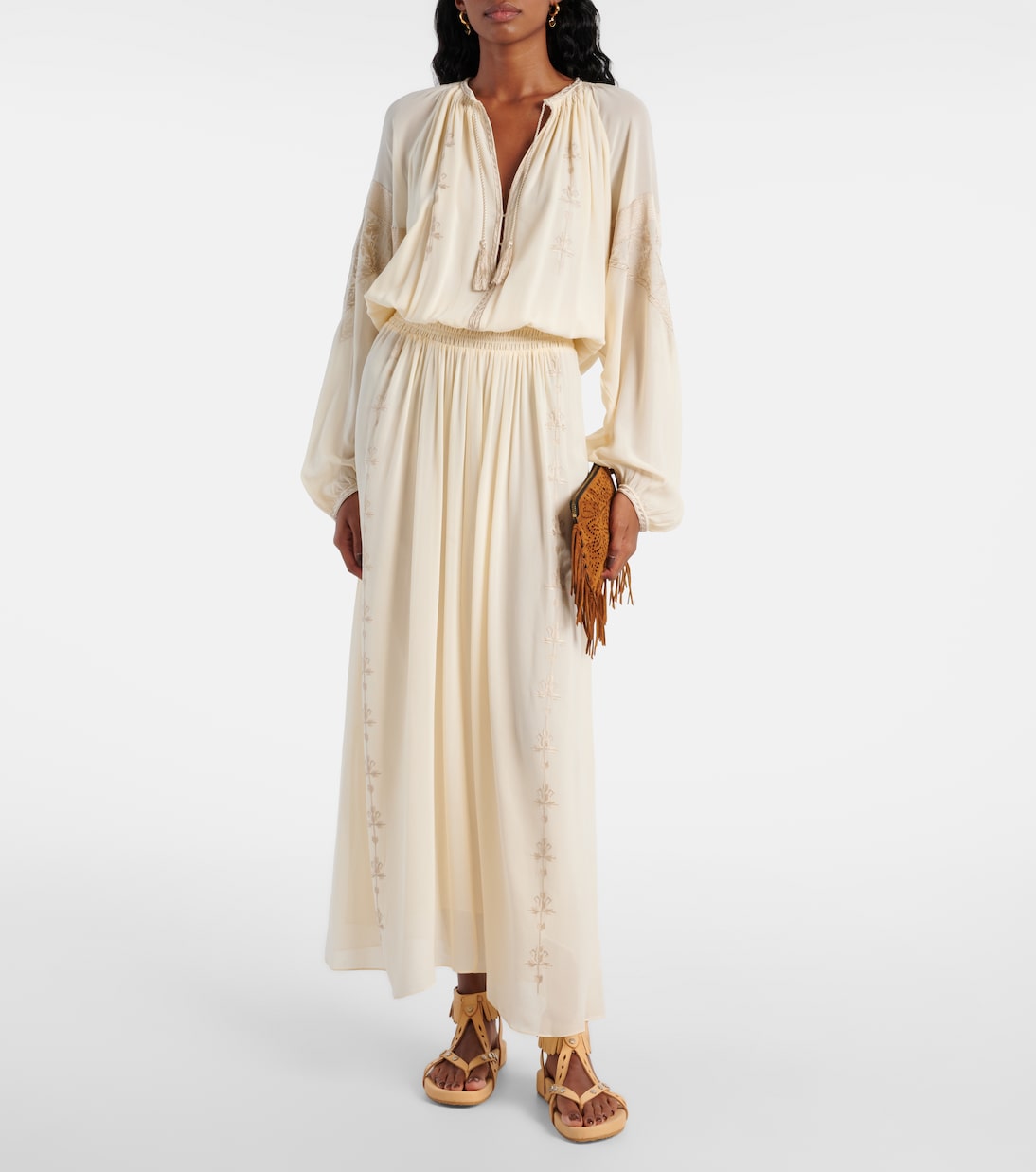 Sandali in pelle borchiati Silya di Isabel Marant per uno stile giovane e audace