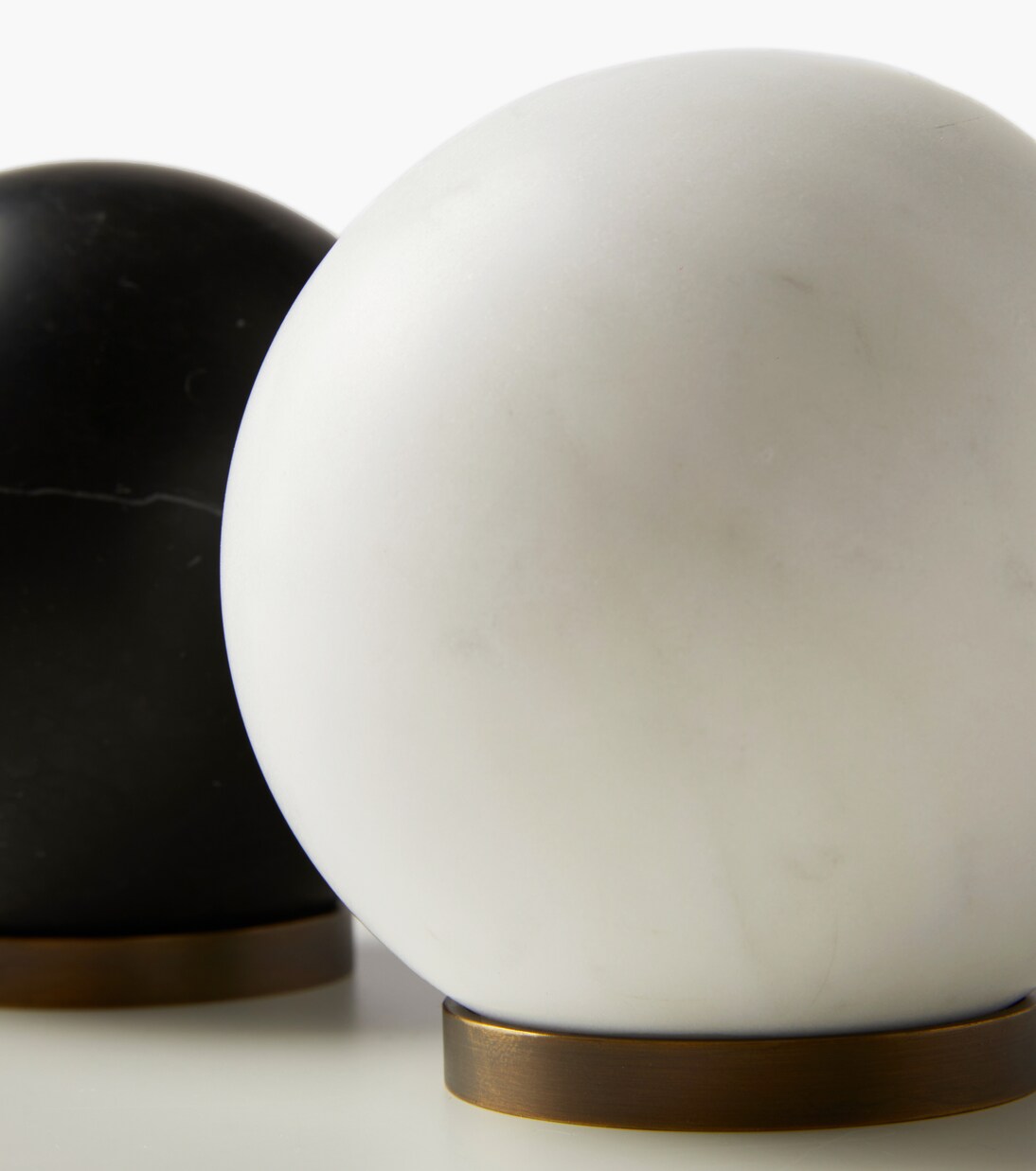 Gravity decorative object | Salvatori