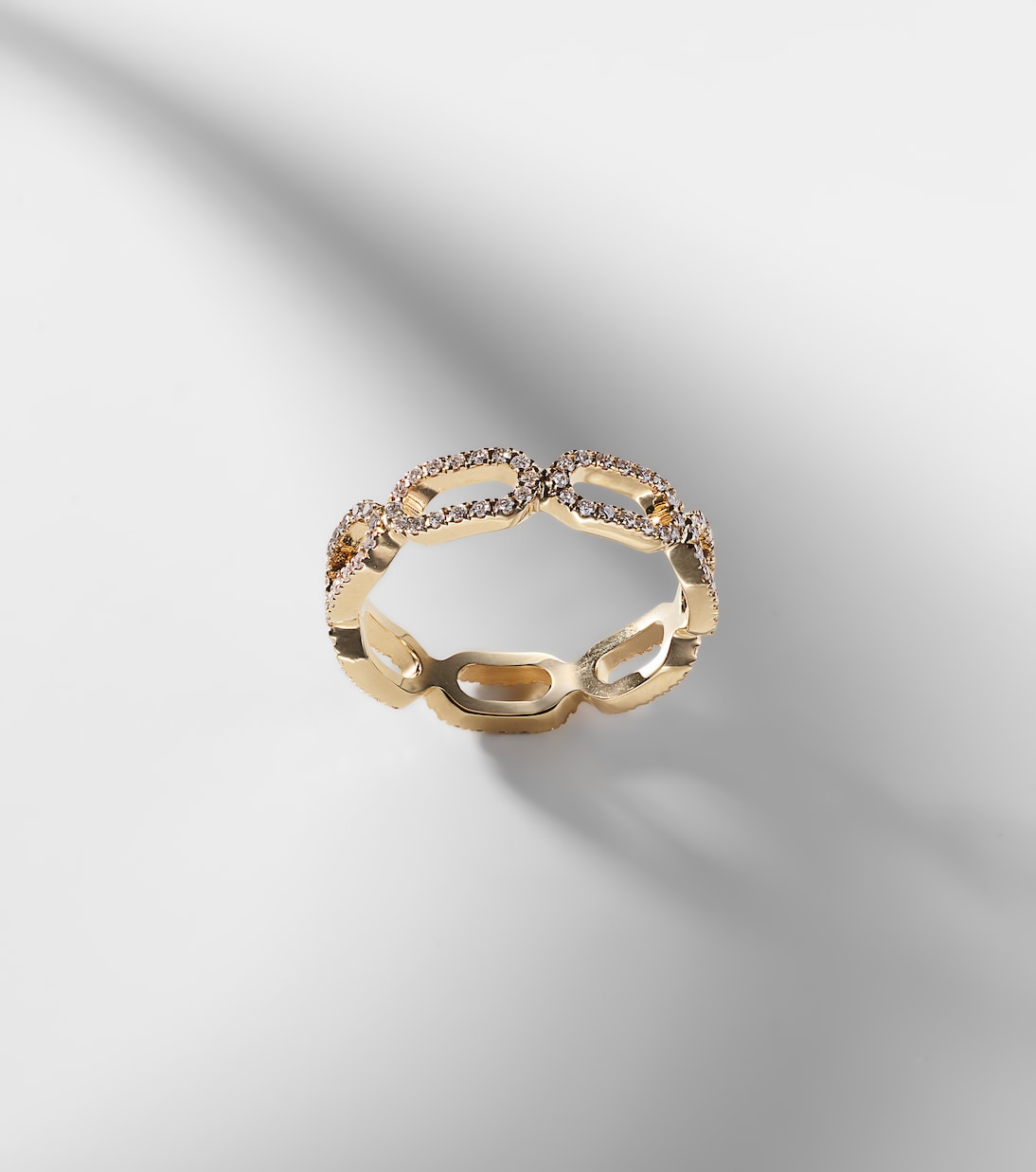 Anello in oro 18kt con diamanti BUCHERER, gioiello chic per giovani trendsetter