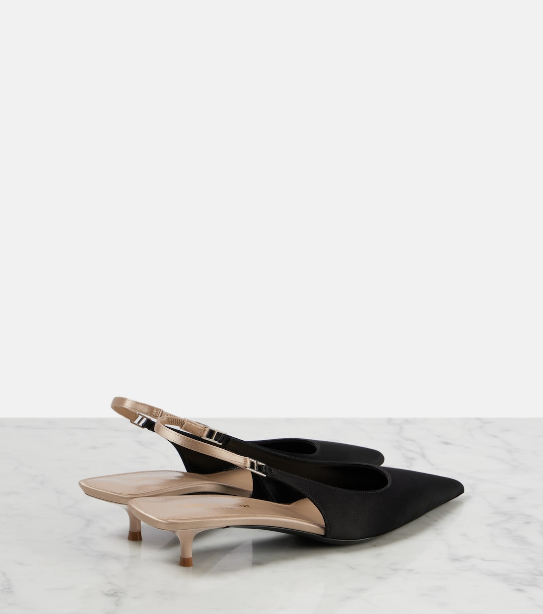 Pumps slingback Cherish 30 in crêpe di raso | Saint Laurent