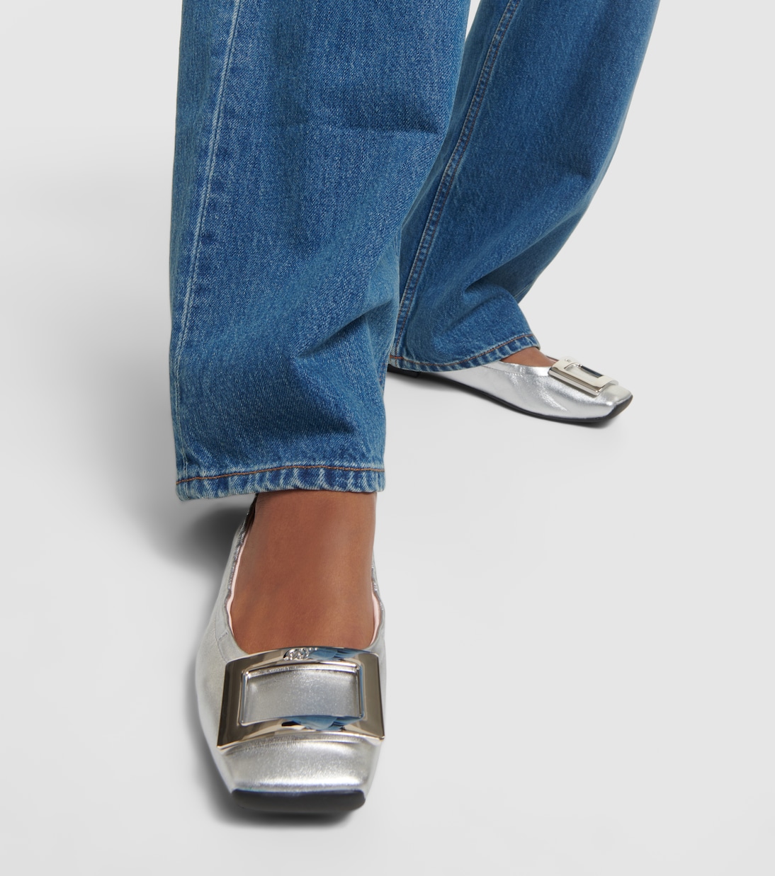 Ballerinas Viv' Pockette aus Metallic-Leder | Roger Vivier